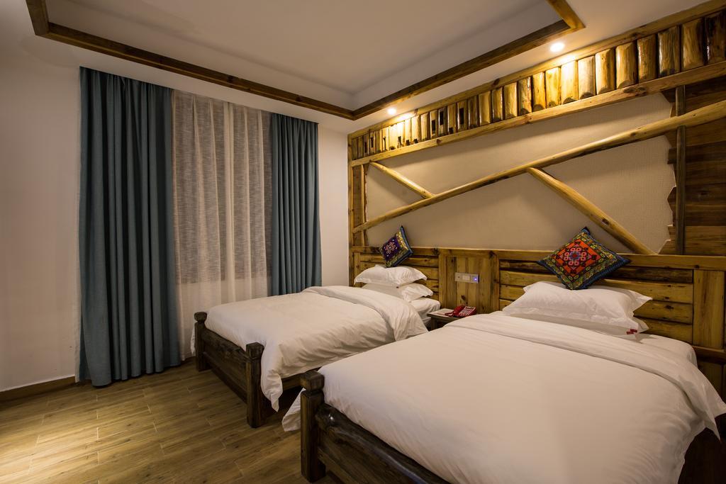Chong Chong Guesthouse Жангжиаже Екстериор снимка